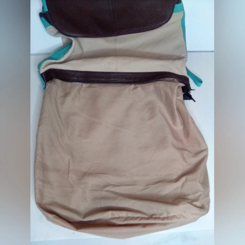 Kenneth Cole Women's Cream, Brown & Teal Hobo Handbag, Preowned, Genuine Leather